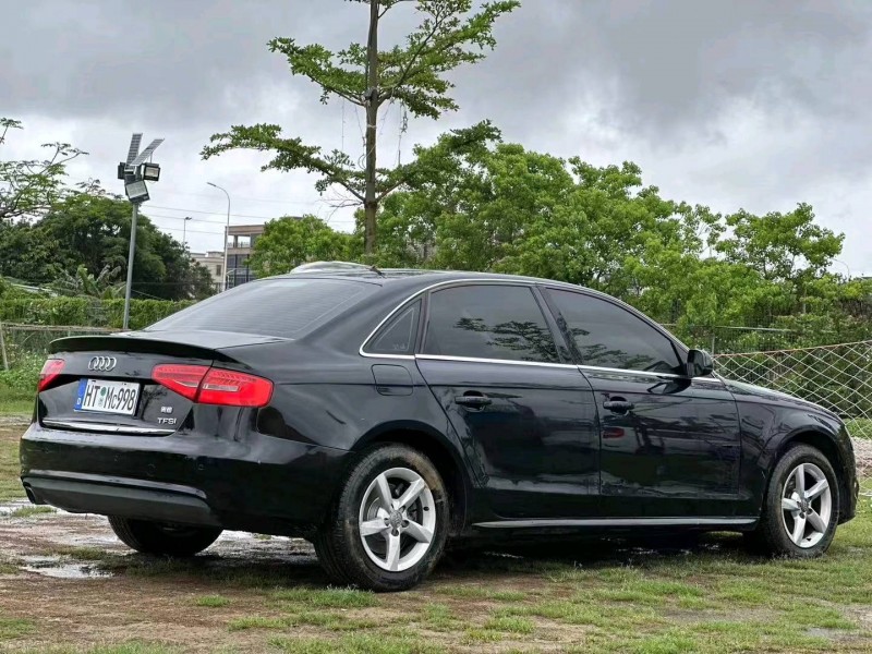 汕头14年奥迪A4L8