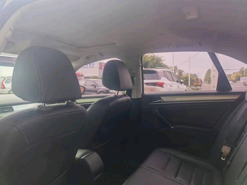 保定17年大众宝来8