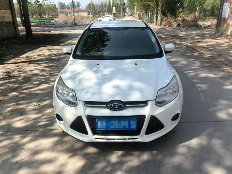 保定14年福特福克斯1