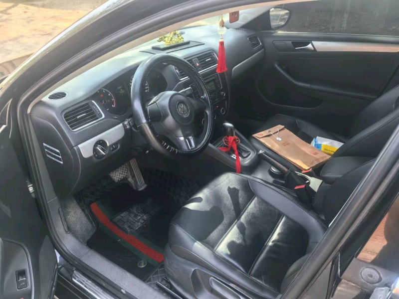 保定14年大众速腾8