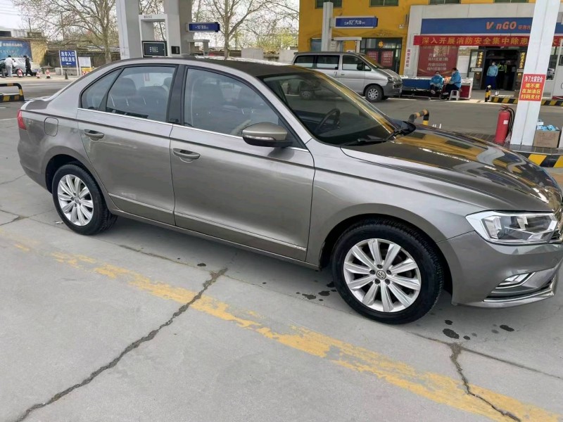 保定17年大众宝来2