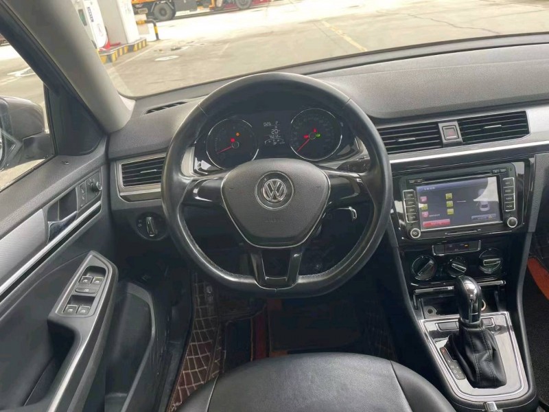 保定17年大众宝来7