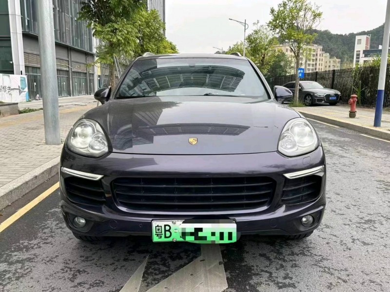 广州18年保时捷卡宴1
