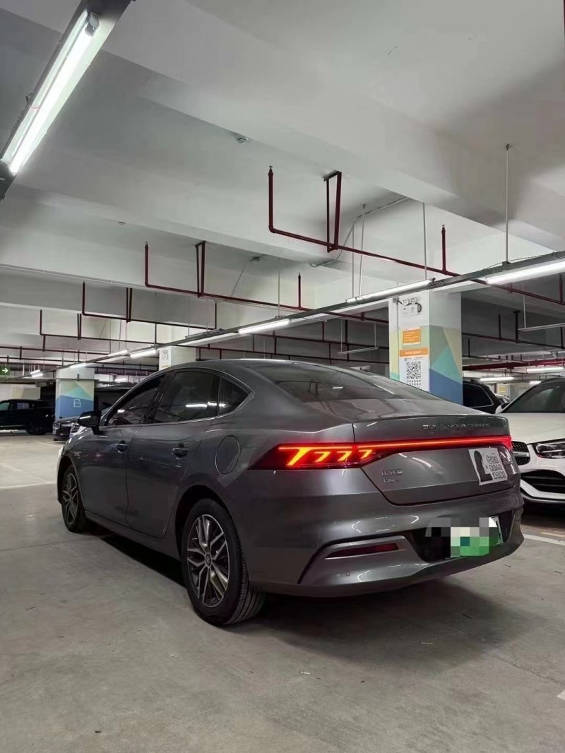 重庆21年比亚迪秦4