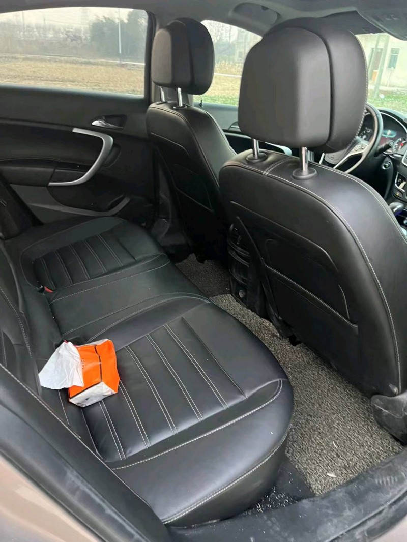 苏州15年别克君威8