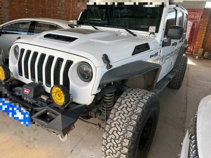 青岛18年Jeep牧马人1