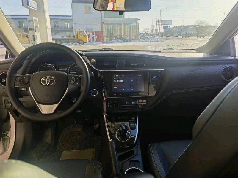 保定19年丰田雷凌6