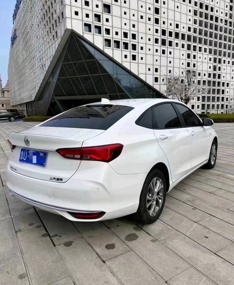 枣庄23年别克威朗4