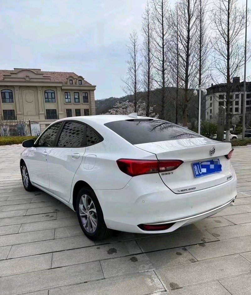 枣庄23年别克威朗6