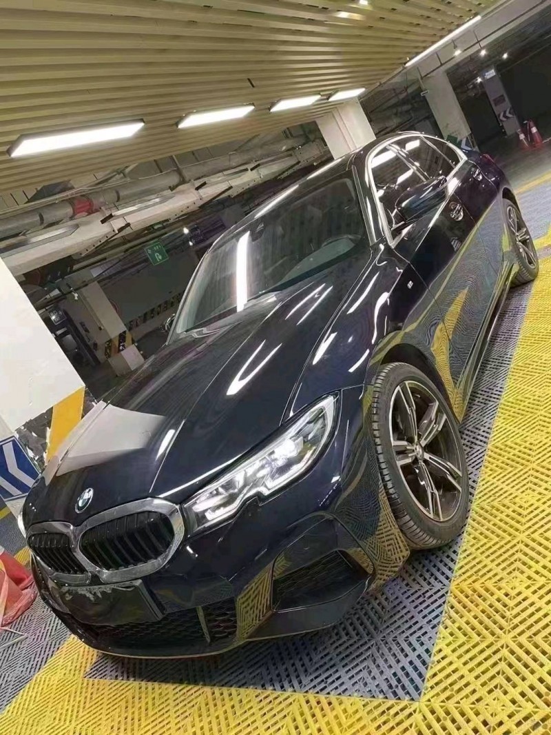 成都22年宝马3系2