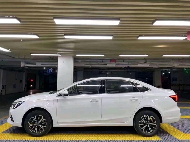 成都23年荣威i63