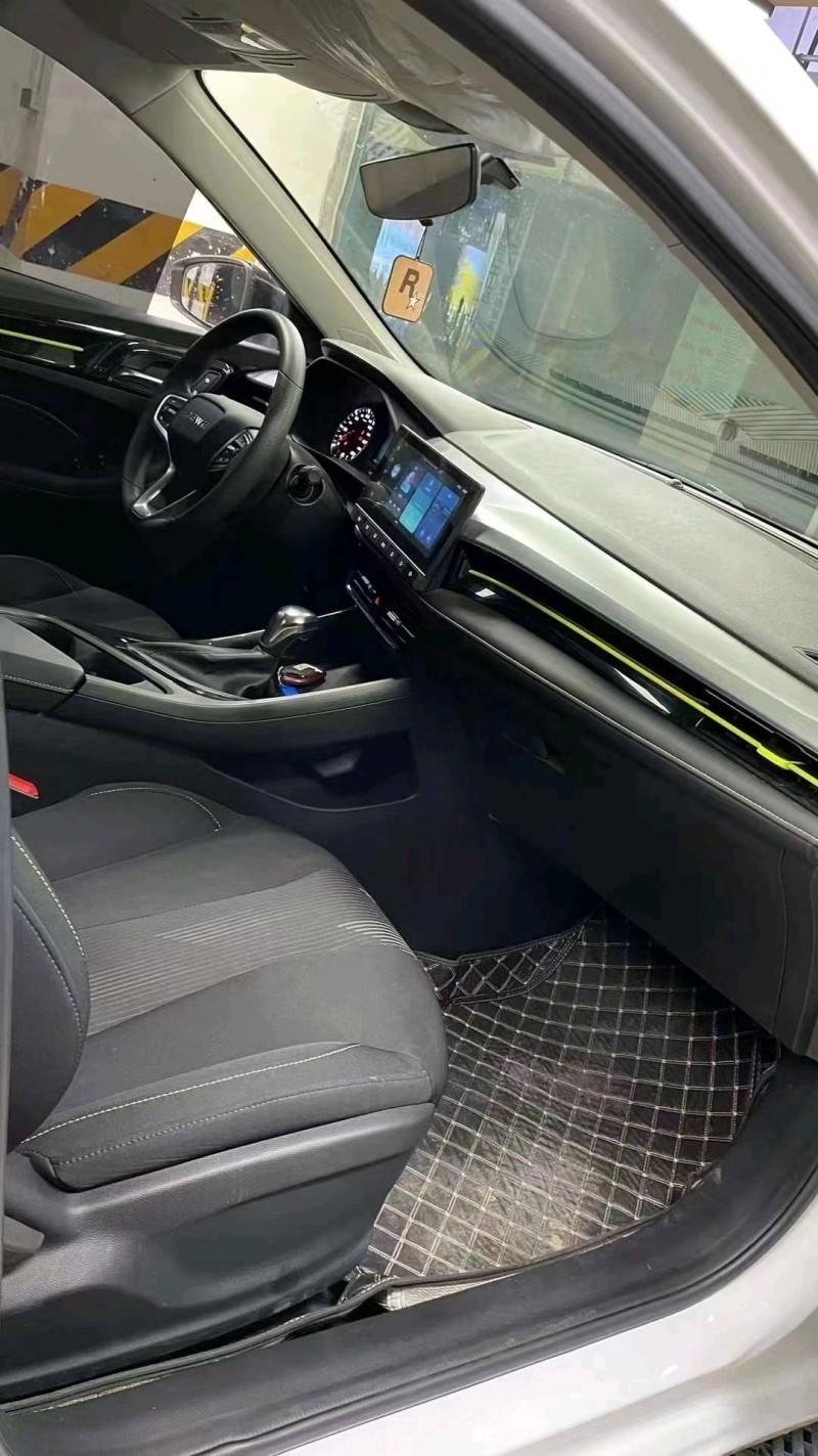 成都22年荣威i58