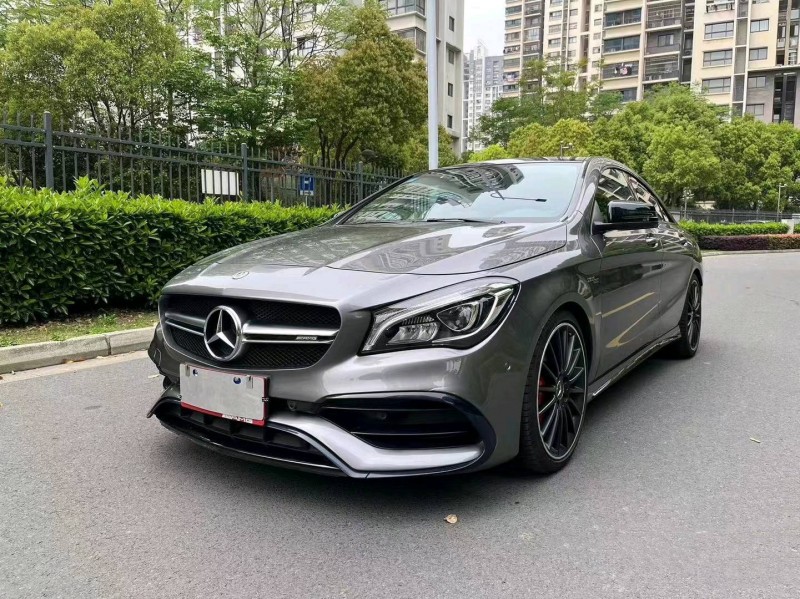 青岛17年奔驰CLA2