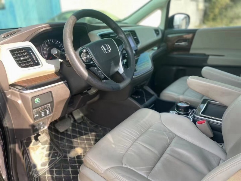 济宁18年本田奥德赛4