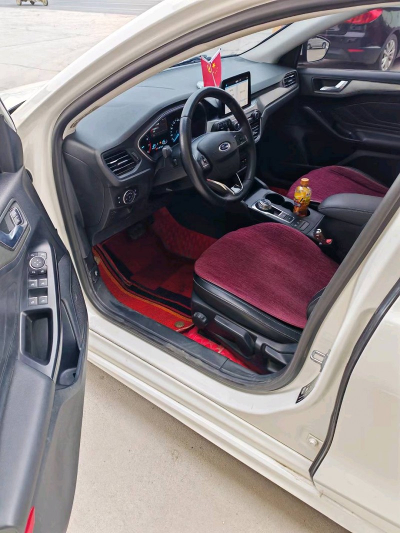 保定21年福特福克斯7