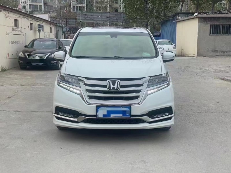 济宁20年本田艾力绅1