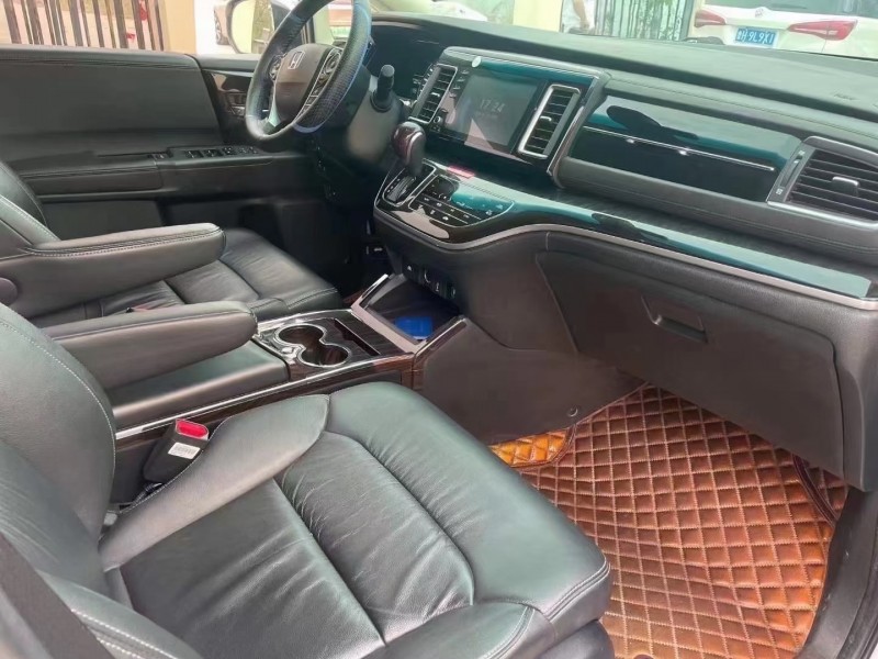 济宁20年本田艾力绅6