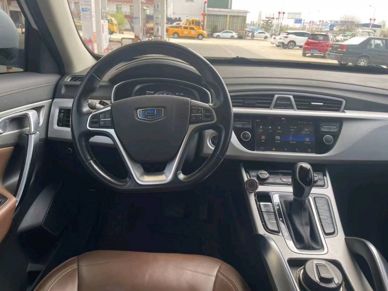 保定17年吉利博越7