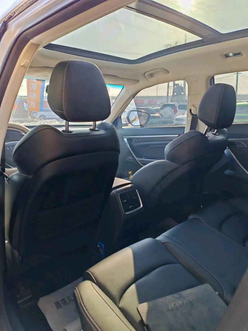 保定21年吉利博越8