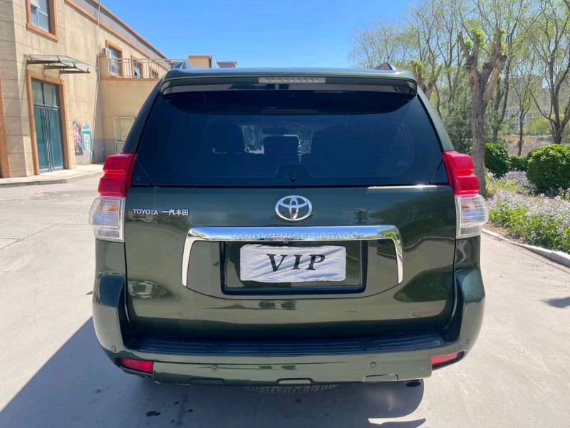 保定13年丰田普拉多9