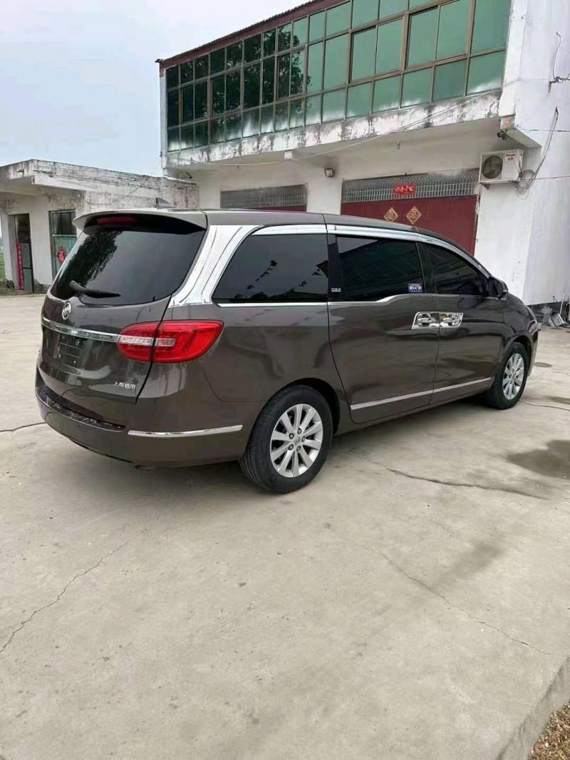 东营16年别克GL88