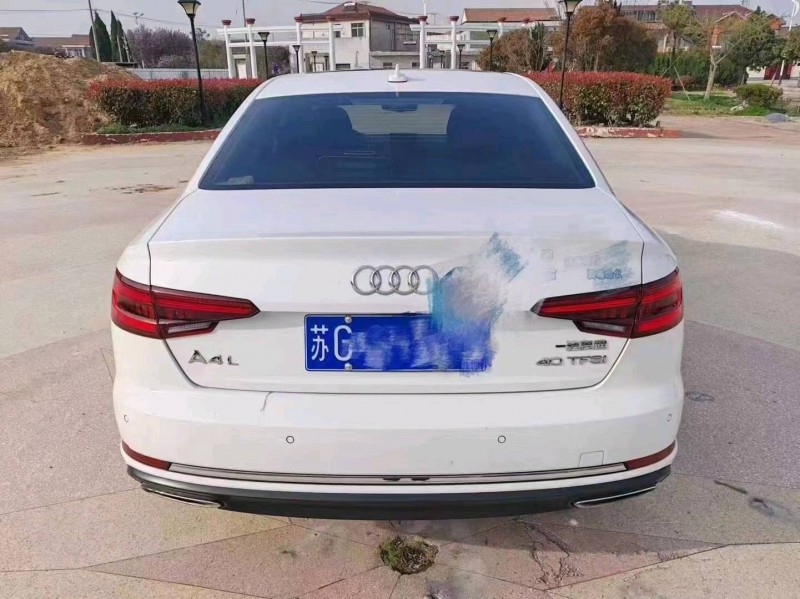 苏州19年奥迪A4L2