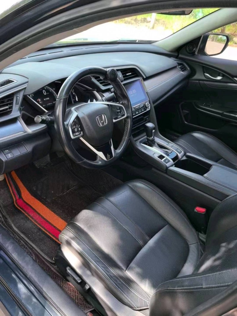 东营17年本田思域9