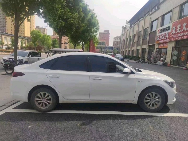 东营20年现代悦动5
