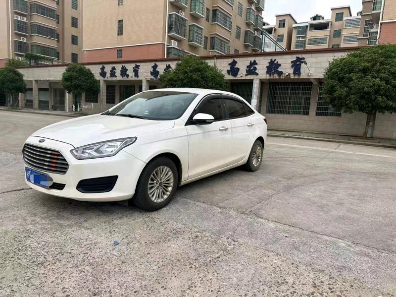 邵阳18年福特福睿斯2