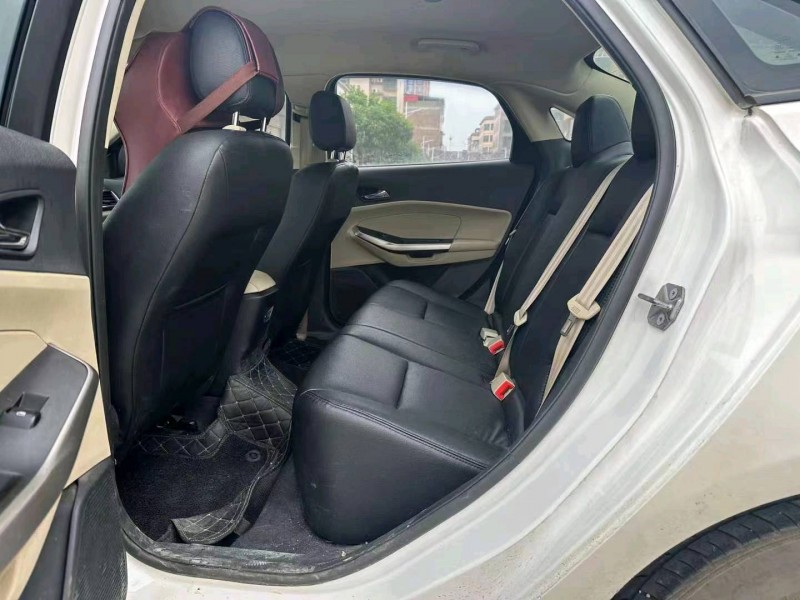 邵阳18年福特福睿斯4