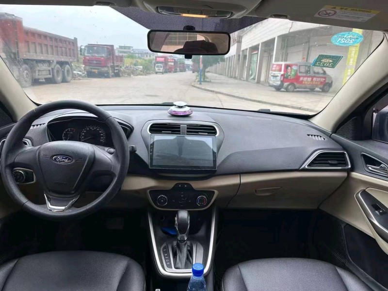 邵阳18年福特福睿斯7