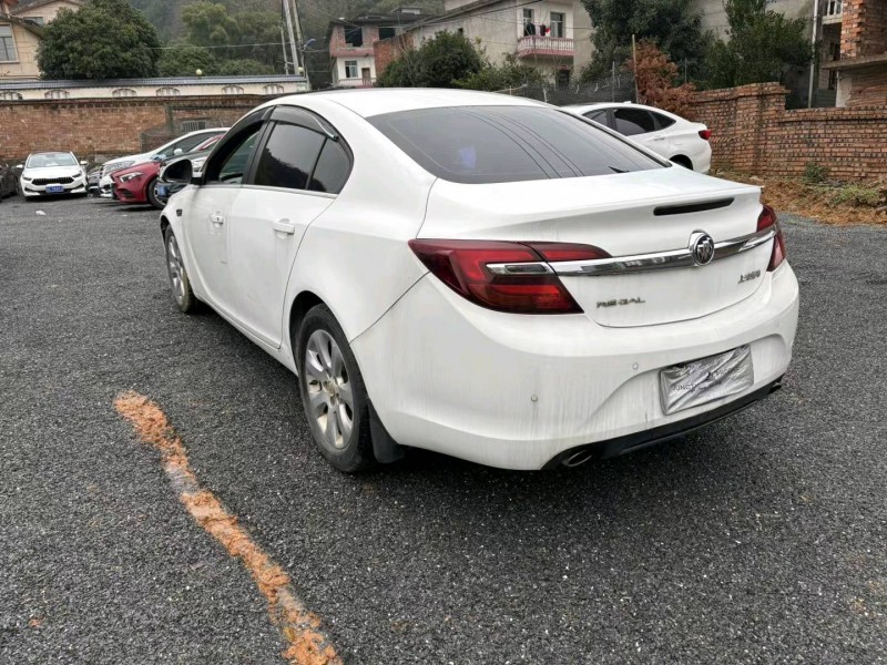 宜春14年别克君威7