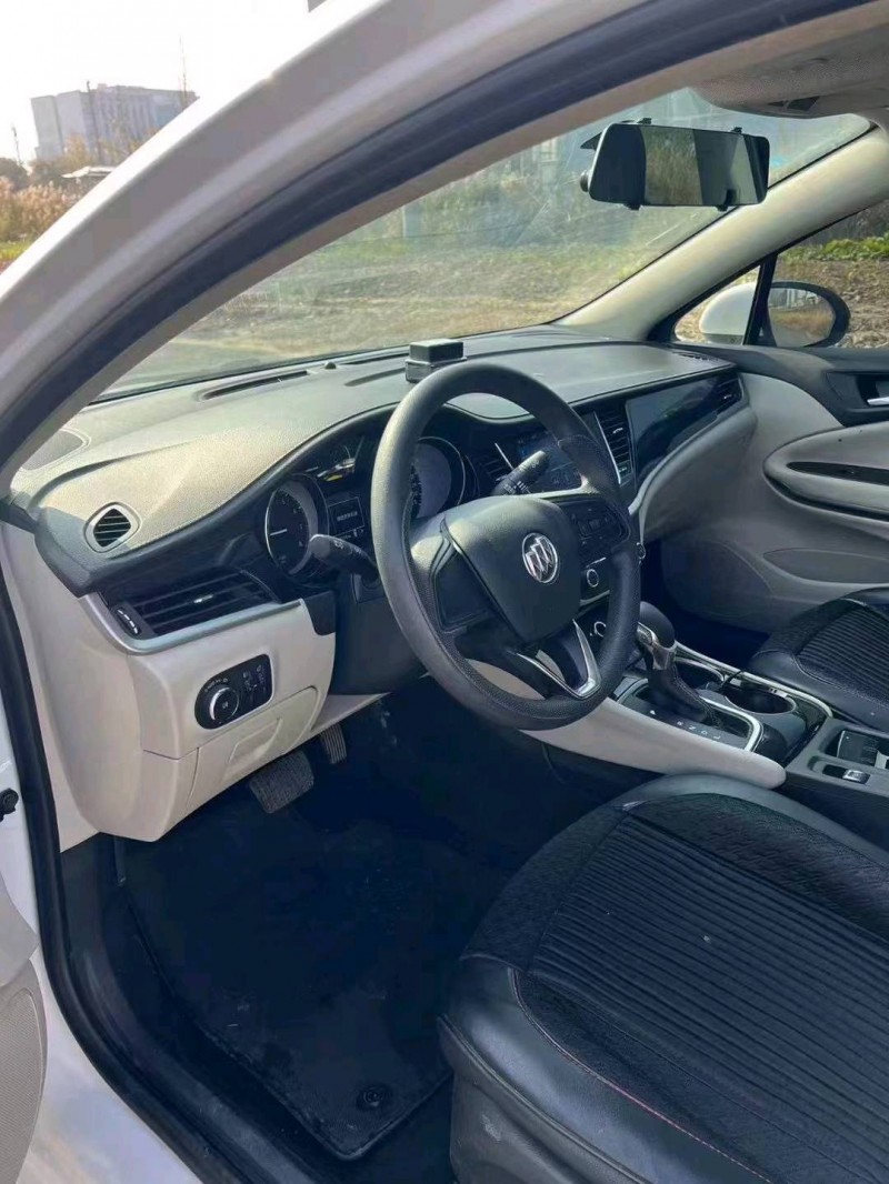 苏州20年别克威朗7