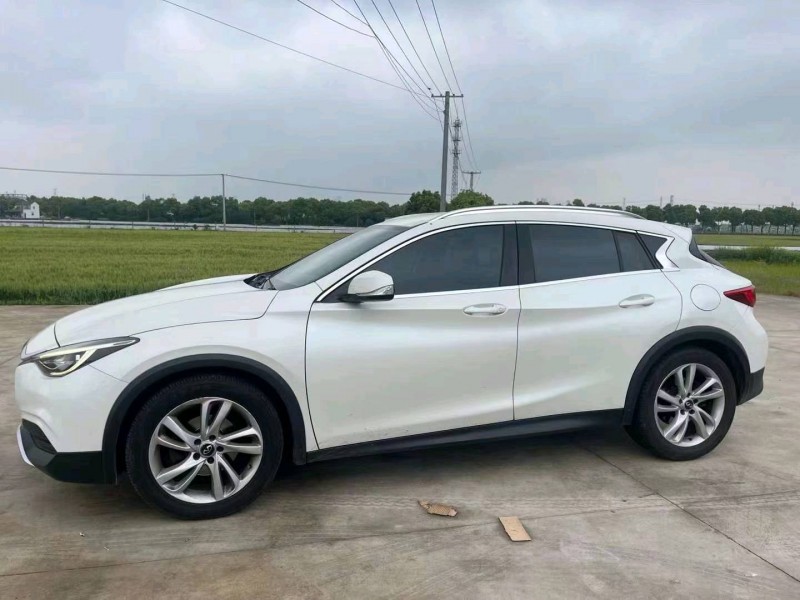 东营17年英菲尼迪QX302