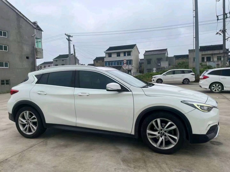 东营17年英菲尼迪QX303