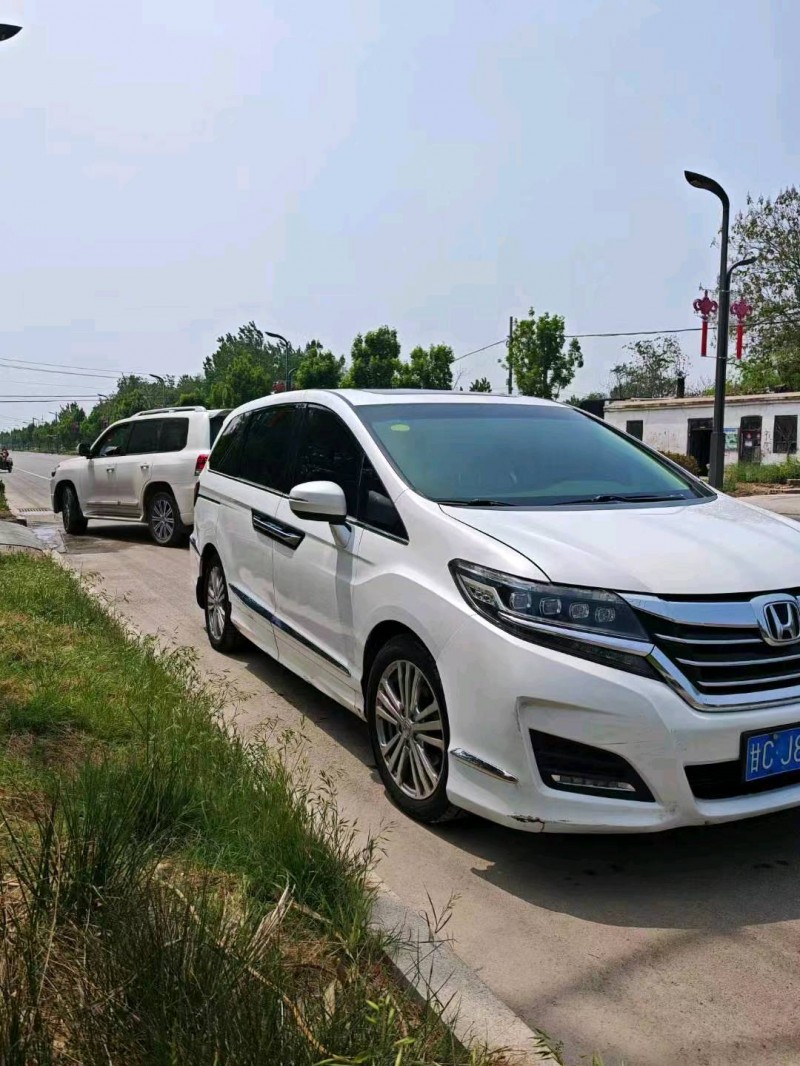 东营18年本田艾力绅3