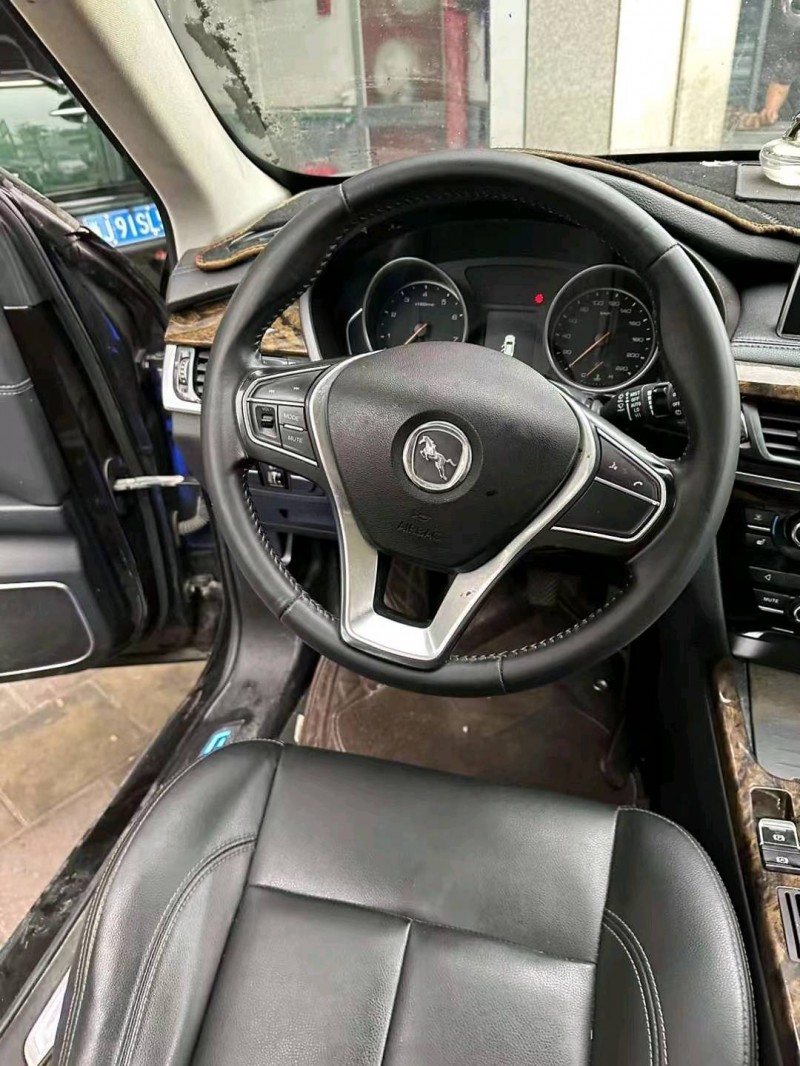湖州19年漢騰汽車X73