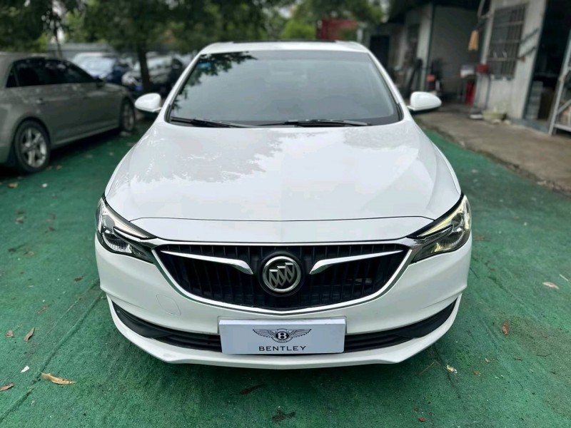 广州18年别克英朗1