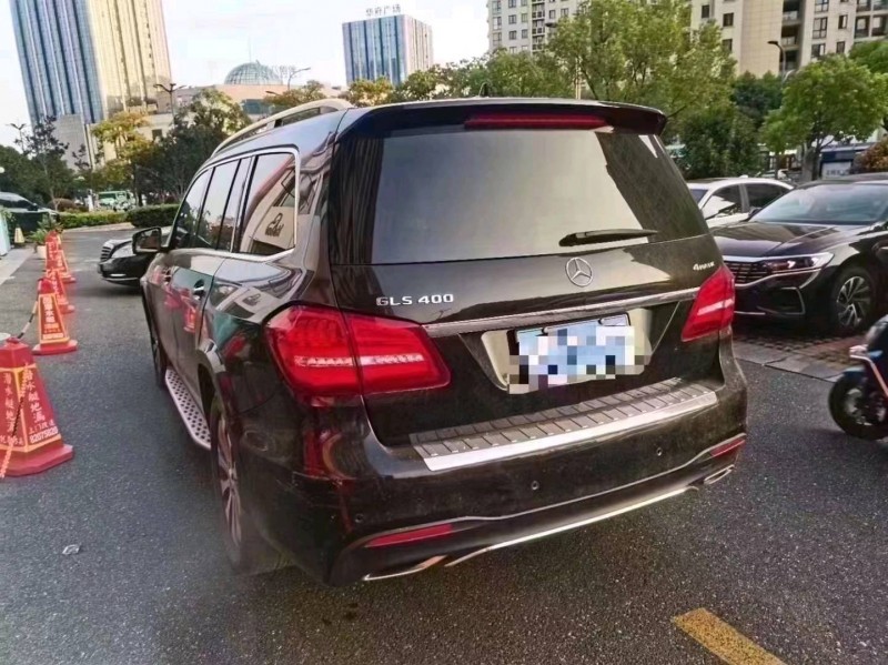 嘉興19年奔馳GLS4