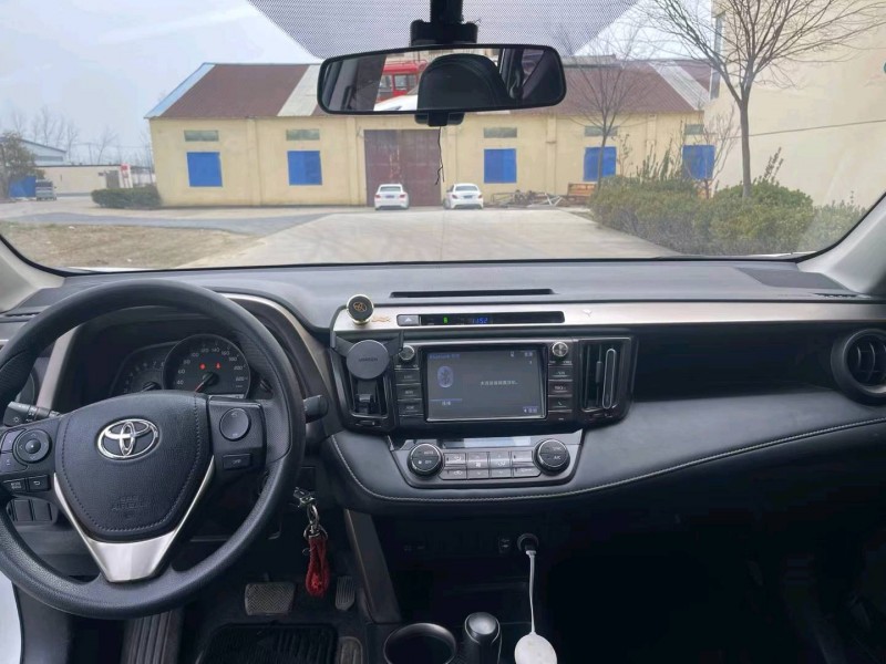 徐州16年丰田RAV4荣放7