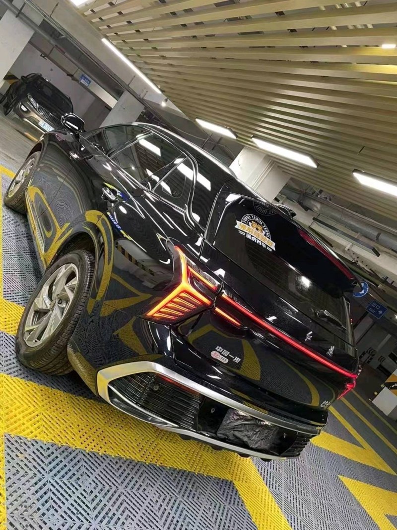 成都23年红旗HS34