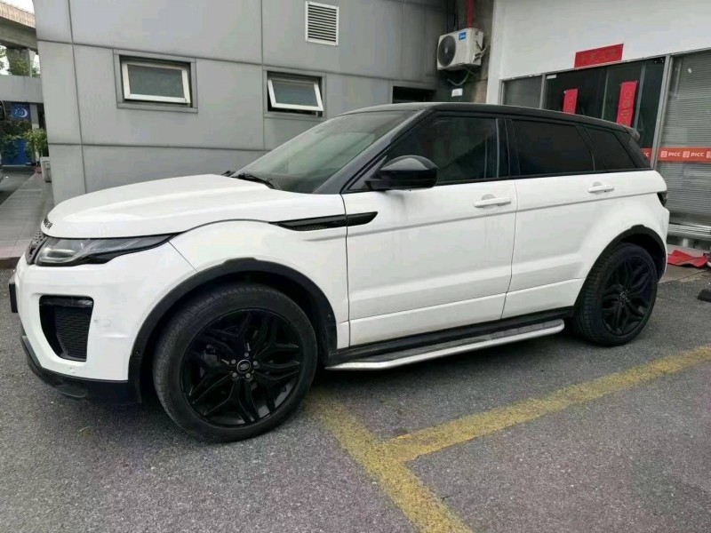 东营16年路虎极光2