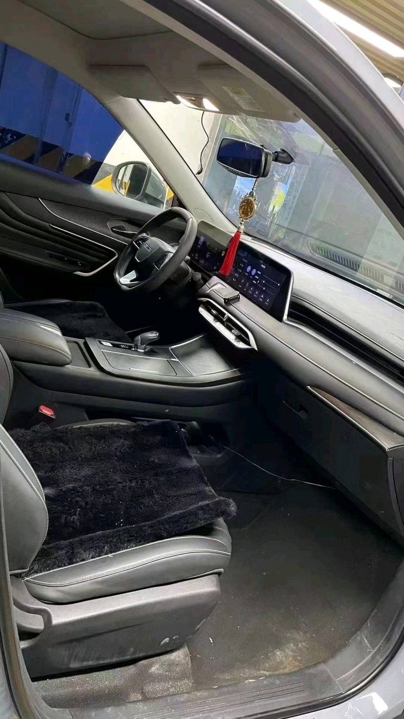 成都22年啟辰大V8
