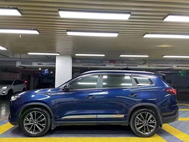 成都21年奇瑞瑞虎83