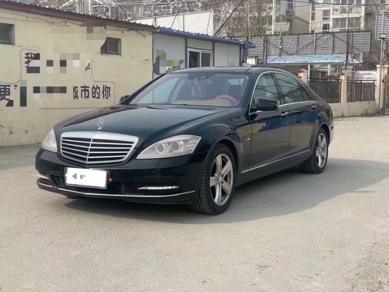 东营11年奔驰S6