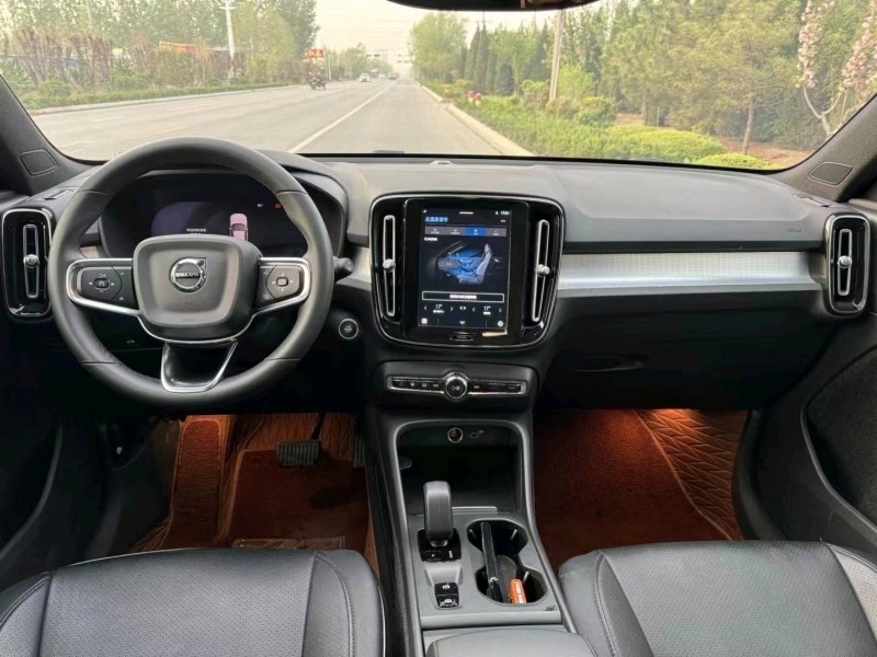 枣庄23年沃尔沃XC408