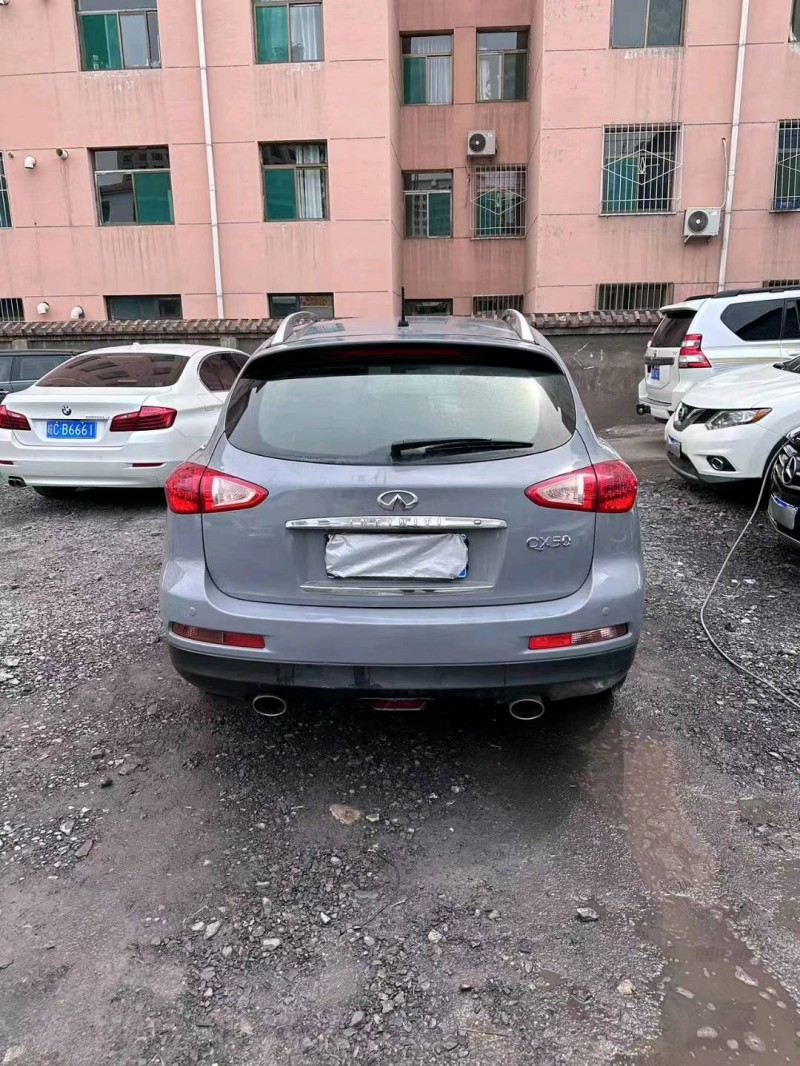 太原16年英菲尼迪QX505
