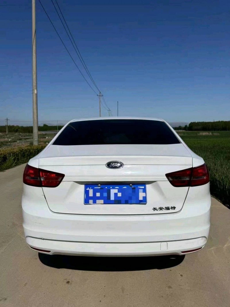 枣庄15年福特福睿斯4