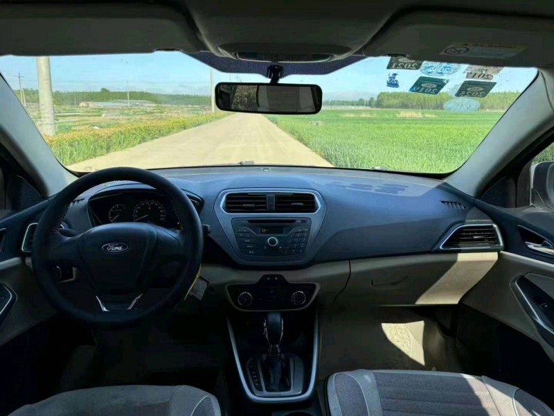 枣庄15年福特福睿斯8