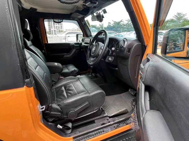 珠海13年Jeep牧馬人3